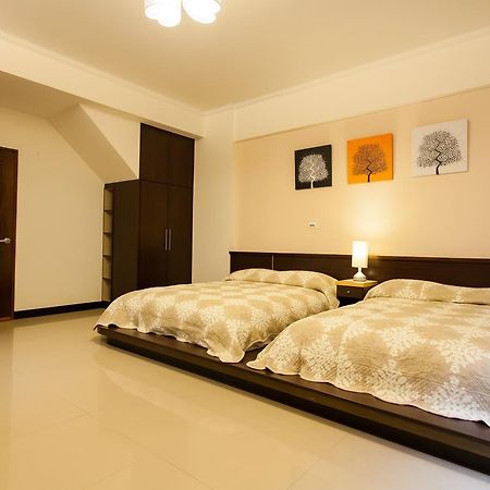 Eureka Bed & Breakfast Тайнан Екстериор снимка