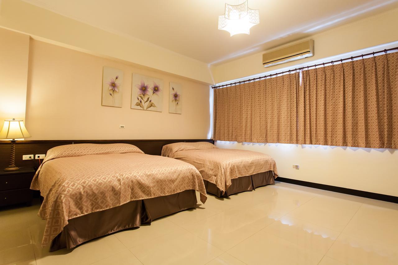 Eureka Bed & Breakfast Тайнан Екстериор снимка
