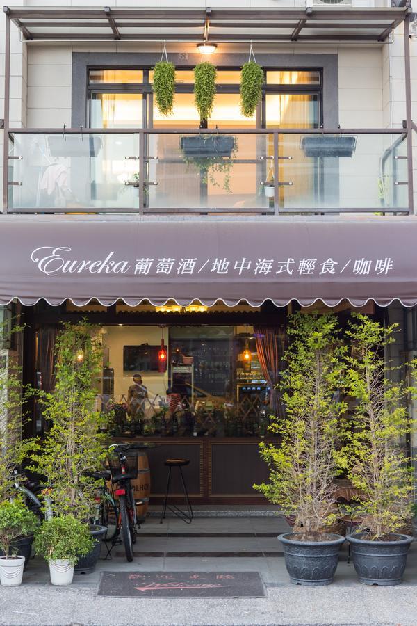 Eureka Bed & Breakfast Тайнан Екстериор снимка