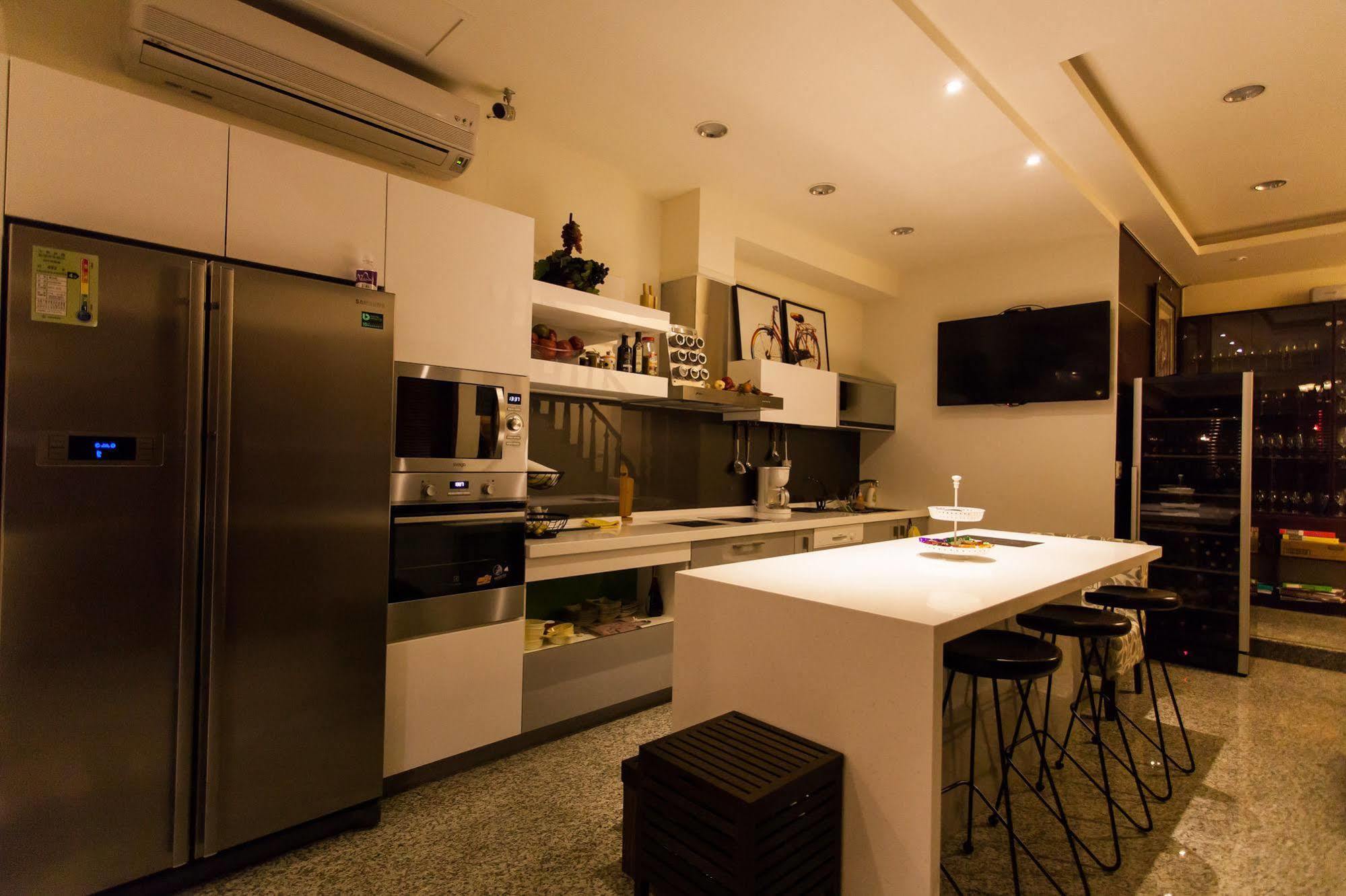 Eureka Bed & Breakfast Тайнан Екстериор снимка