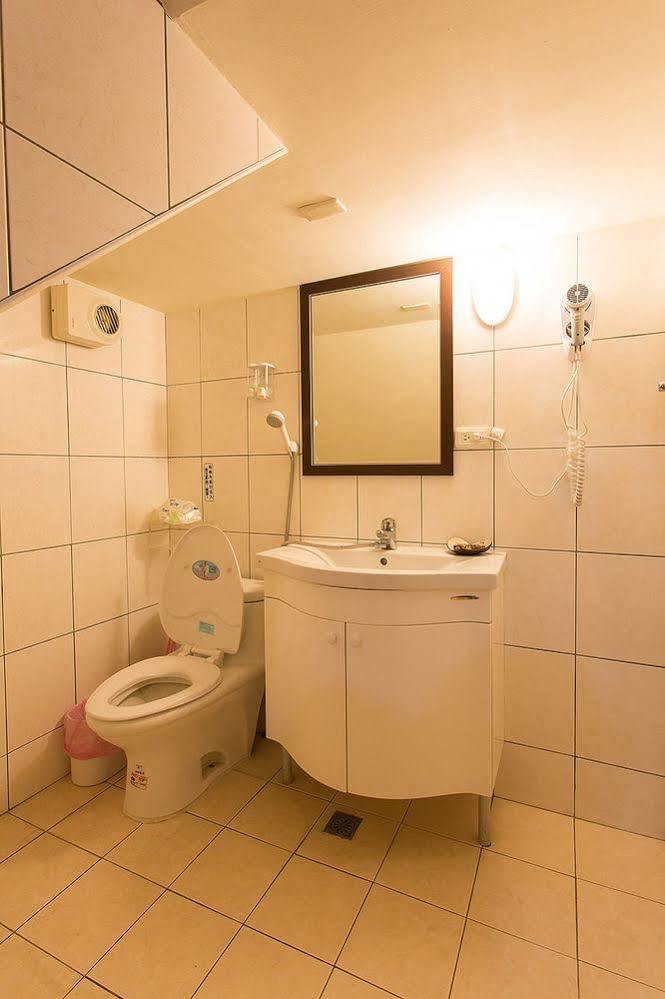 Eureka Bed & Breakfast Тайнан Екстериор снимка